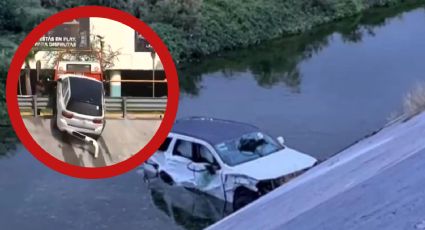 Cae camioneta al río Santa Catarina en Nuevo León; quedó destrozada