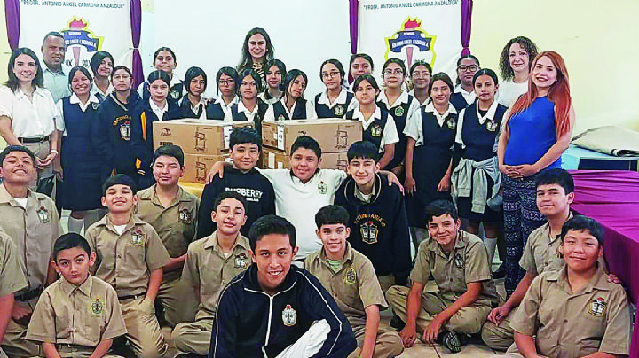 Fundación ATC dona impresoras 3D a Secundaria 10; impulsa sueños de estudiantes