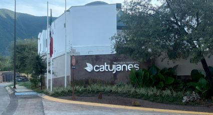 Piden oraciones por la vida del bebé al que le cayó una barda en fraccionamiento de Monterrey