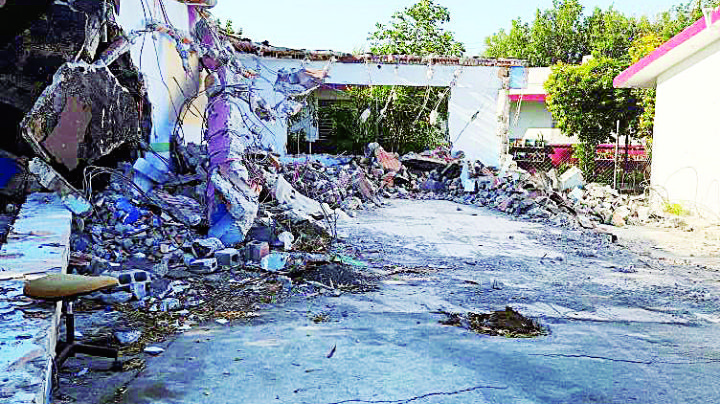 Construyen dos aulas en Escuela Primaria Himno Nacional