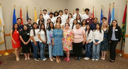Sames Scholars conecta a jóvenes con mentores universitarios; promueven acceso a la educación superior