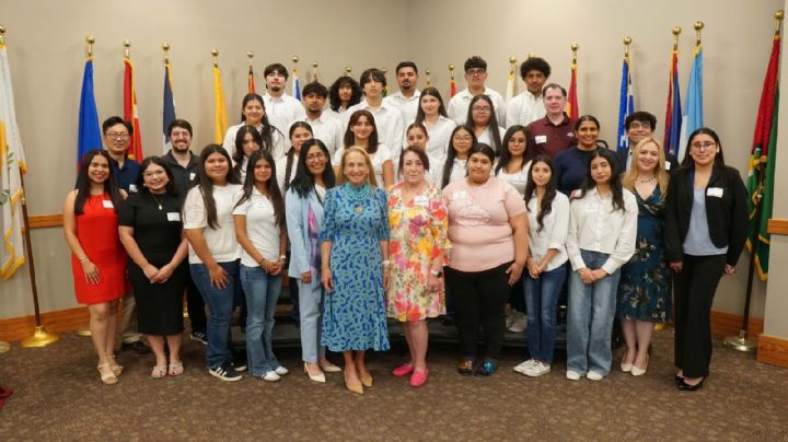 Sames Scholars conecta a jóvenes con mentores universitarios; promueven acceso a la educación superior