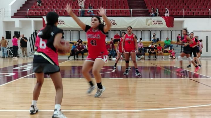 Arde la duela con talento juvenil; dan inicio a la Liga Dominical de Basquetbol en Nuevo Laredo