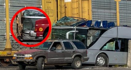 Tren embiste brutalmente a autobús de pasajeros; hay ocho muertos y 45 heridos
