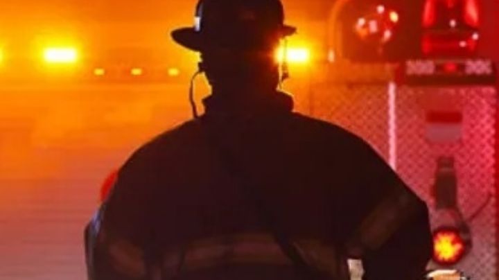 Auto se incendia causando pánico y terror en Laredo