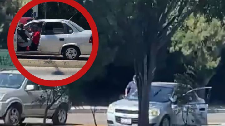 Mujer es arrastrada en su auto durante intento de robo; gritaba ‘¡auxilio!’ | VIDEO