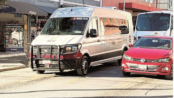 Nuevo Laredo: ciudadanos siguen rutas de camiones urbanos con grupos de WhatsApp