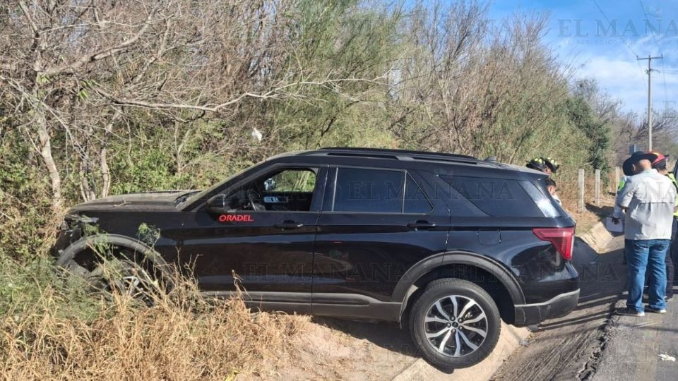 La Explorer se metió a los matorrales en el Bulevar Colosio