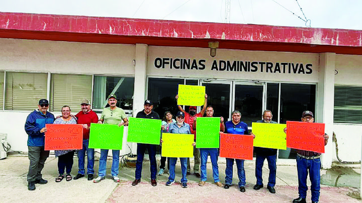 Jubilados de Petróleos Mexicanos de la Sección 40 en Nuevo Laredo alzan la voz por retiro de servicios