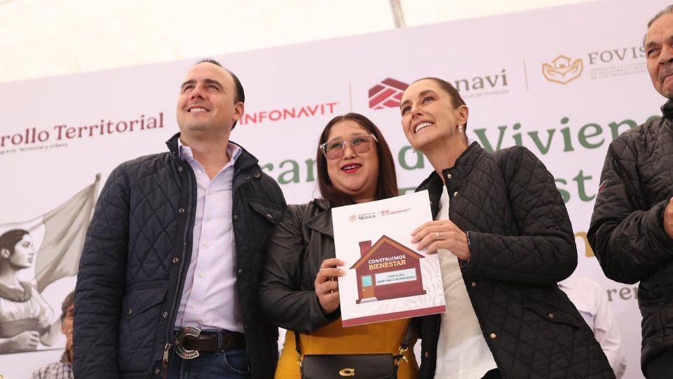 Entregan viviendas del Bienestar en Coahuila