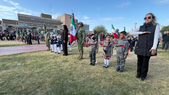 Celebran el Día de la Bandera en Nuevo Laredo; realizan abanderamiento de escoltas