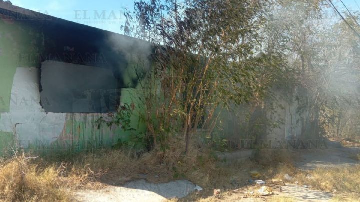 Incendio en casa abandonada provoca caos en la colonia Mirador; esto desató el fuego