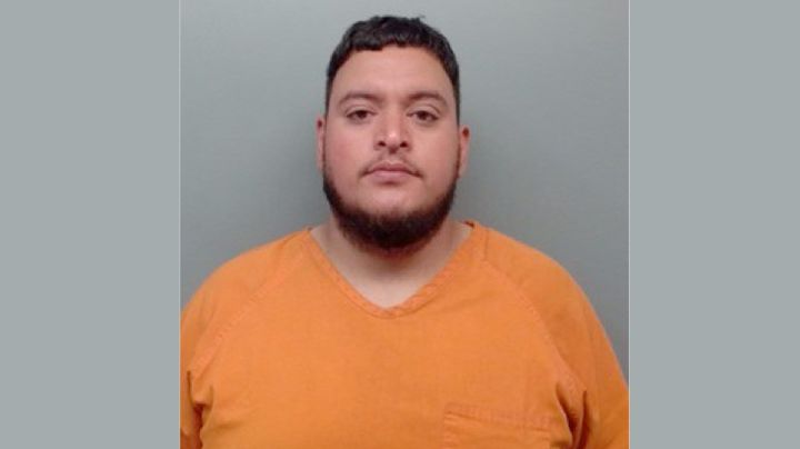 Arrestan a Ovidio por sobrepasarse con jovencita en una reunión de amigos