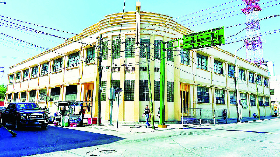 La escuela Miguel Hidalgo es una de las que aún tienen cupo.