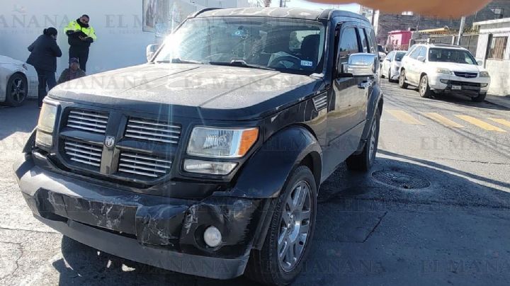 Adán se 'vuela' el alto, provoca carambola y arrolla a abuelito en bicicleta en Nuevo Laredo