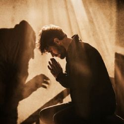 Esta es la oración que puede llenarte de paz y calma, aunque no seas religioso, según expertos