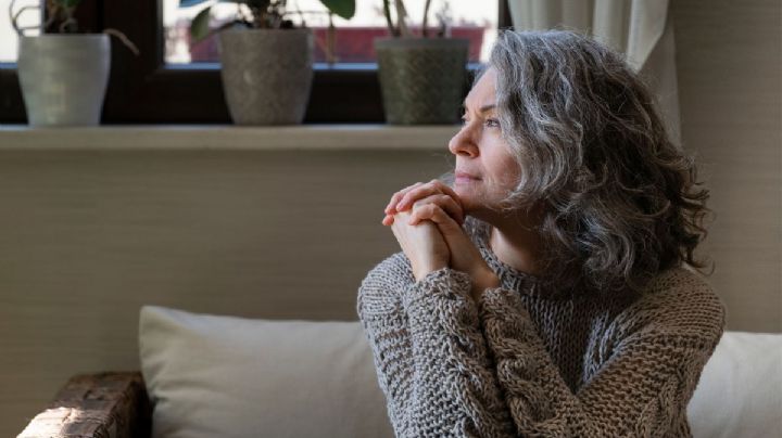 Personas de 60 años sin amigos: ¿Cargan el peso emocional de los demás?