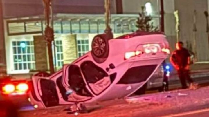 Pareja sufre aparatosa volcadura en Laredo; conductor habría estado alcoholizado y traía una pistola