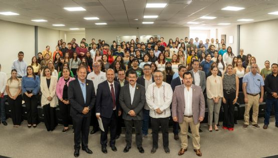 Exponen en la UAT conferencia 'Voto Migrante, Elecciones 2027'