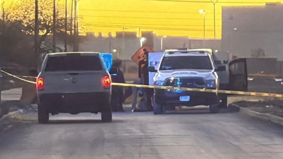 Autoridades localizaron el cuerpo de un hombre dentro de una camioneta abandonada