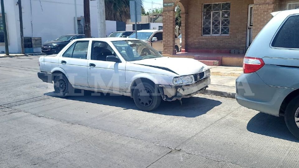 Menor de 15 años al volante termina en accidente vial