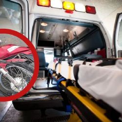 Mecánico sale a probar auto de cliente y atropella salvajemente a pareja en moto; están graves