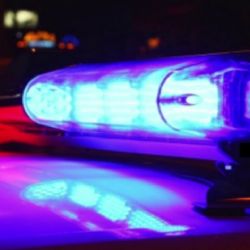 Arrestan a cuatro menores en Laredo; tiraron a un joven de una camioneta en movimiento