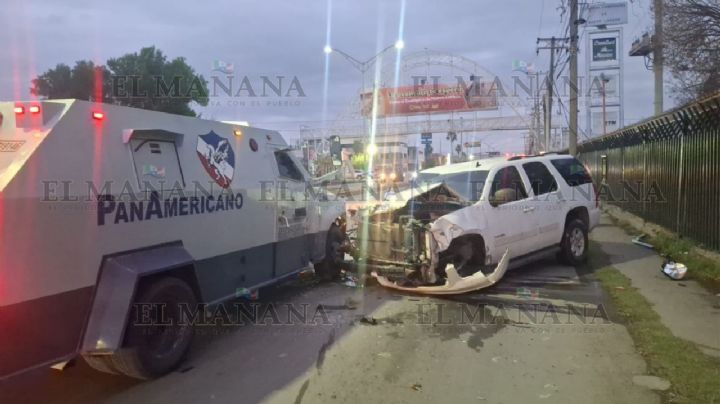 Trabajador de Lala casi se mata en la López de Lara; se estrelló con camellón y camión de valores