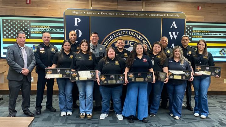 Reconocen a destacados telecomunicadores del 911 en Laredo, Texas