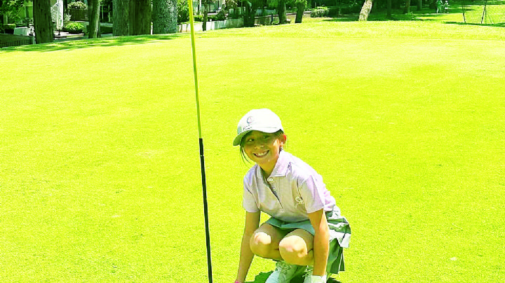 Jovencita de Nuevo Laredo sigue brillando con luz propia en el golf infantil en México