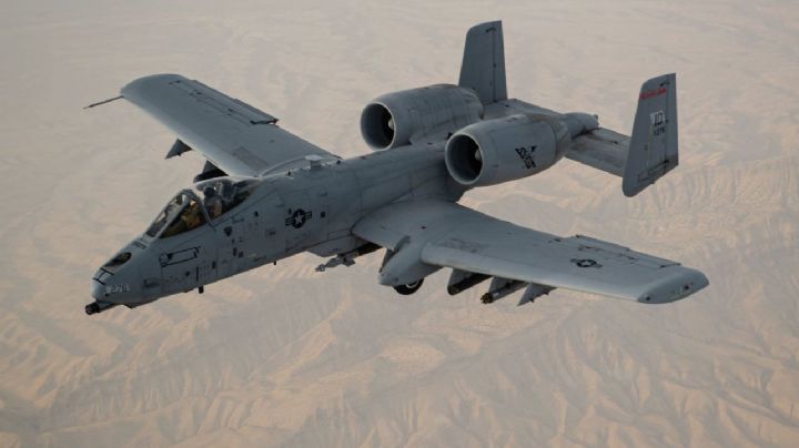 Reportan caída de avión militar A-10 de EU cerca del Estrecho de Ormuz; piloto fue rescatado con vida