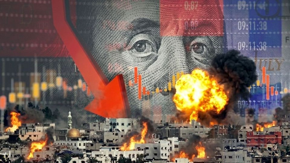 Peso se ajusta frente al dólar tras nueva tensión en Medio Oriente