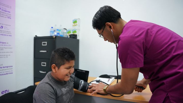 Llegan servicios de salud gratis a las Clínicas UNE de Nuevo Laredo; estas son sus 13 ubicaciones